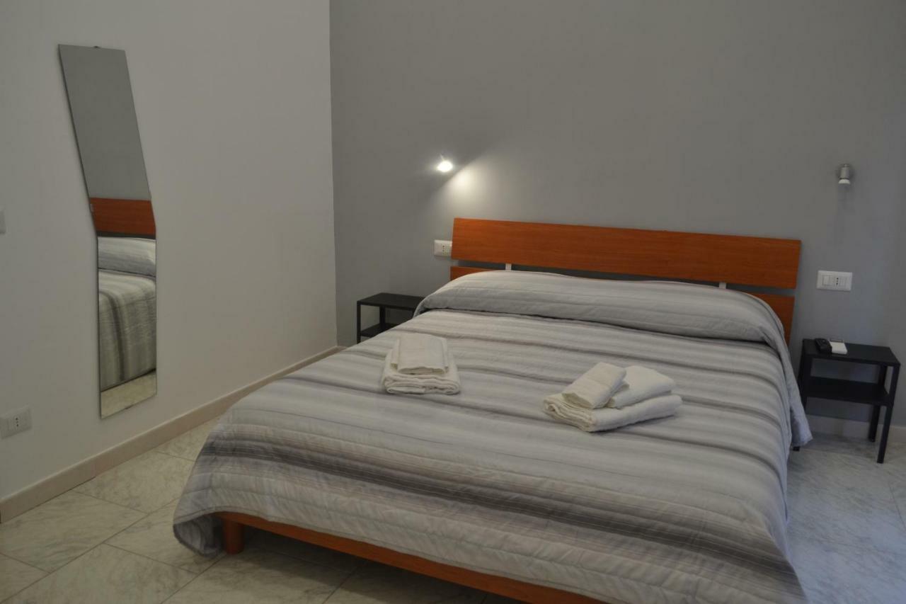 Hotel Antos 013 à Naples Extérieur photo