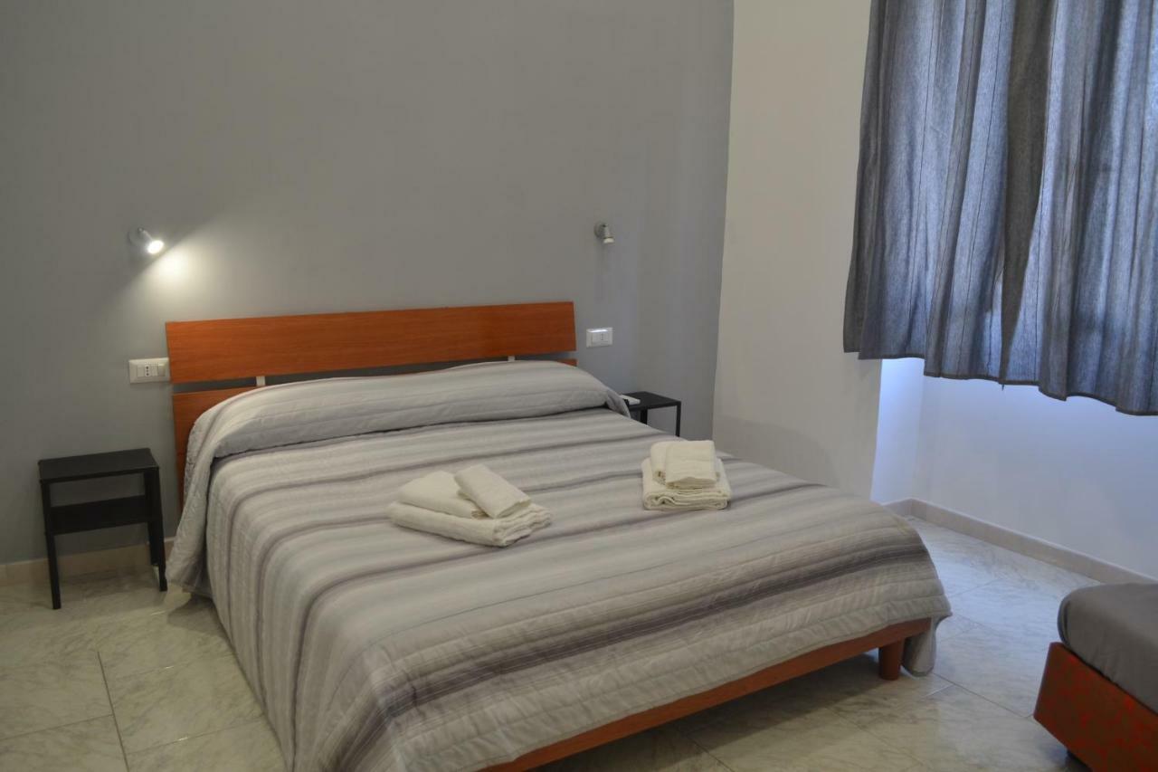 Hotel Antos 013 à Naples Extérieur photo